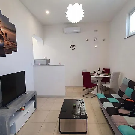 Fran Apartment